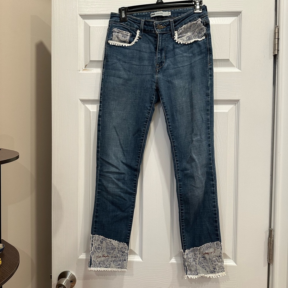 Levi’s mid rise skinny ankle jeans size 6